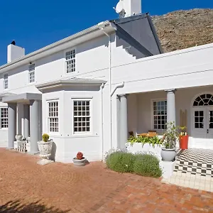4* Guest house Capeblue Manor House